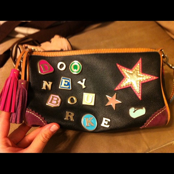 Dooney & Bourke Purse
