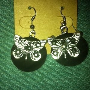 Earring stone black