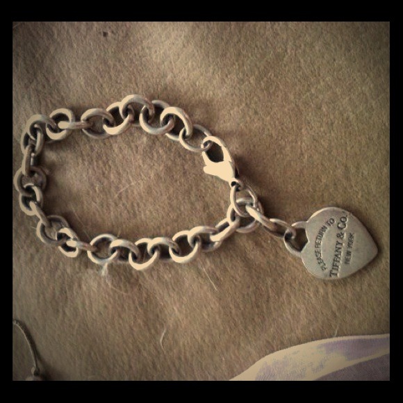 "Return to Tiffany's" Heart Charm Bracelet