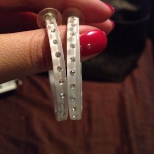 Bundle!!!Cute white rhinestone earrings!!
