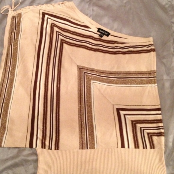 BeBe 1 shoulder unique great for fun occasion!