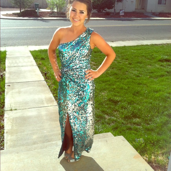Sequened prom dress