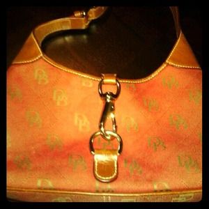 Dooney & Bourke purse