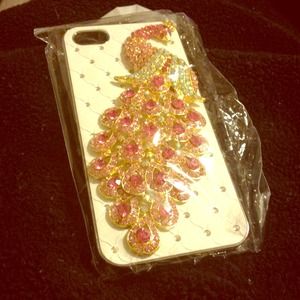 iPhone 5 case. Diamond crusted bird.