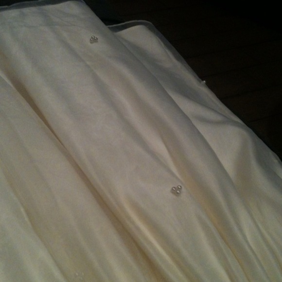 GIRLS  ecru veil ON HOLD - Picture 3 of 4