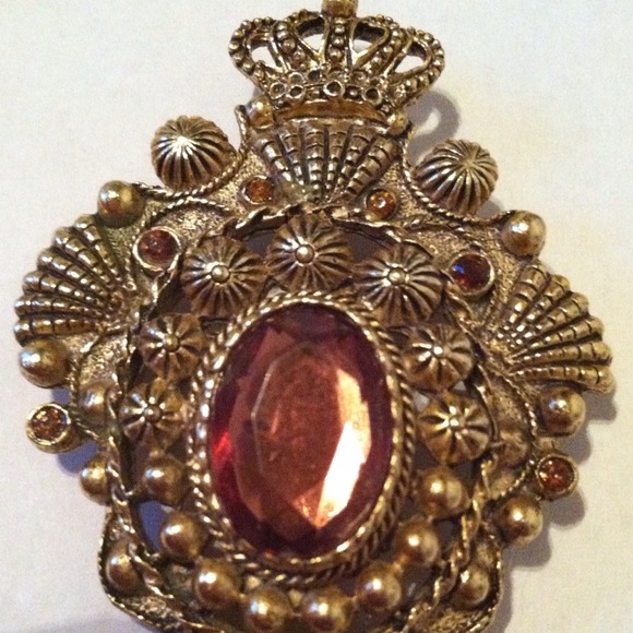 Gold and Gem brooch with crown detail - Picture 2 of 3