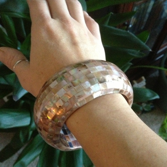 Beautiful Bangle - Picture 2 of 2