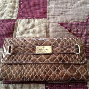 Nicole Wallet/Checkbook
