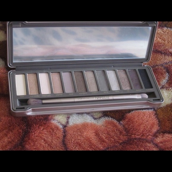 Naked 2 palette (SOLD) - Picture 3 of 4