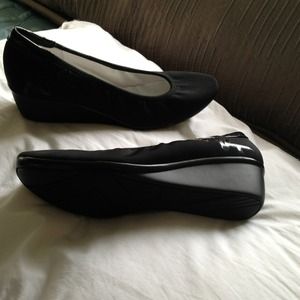 Ann Klein low wedge dress shoe,  New never worn.