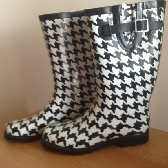Merona Rain Boots - Houndstooth