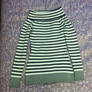 Stripe sweater cow neck