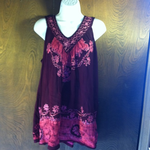 Pretty wine burgundy colored sleeveless top.