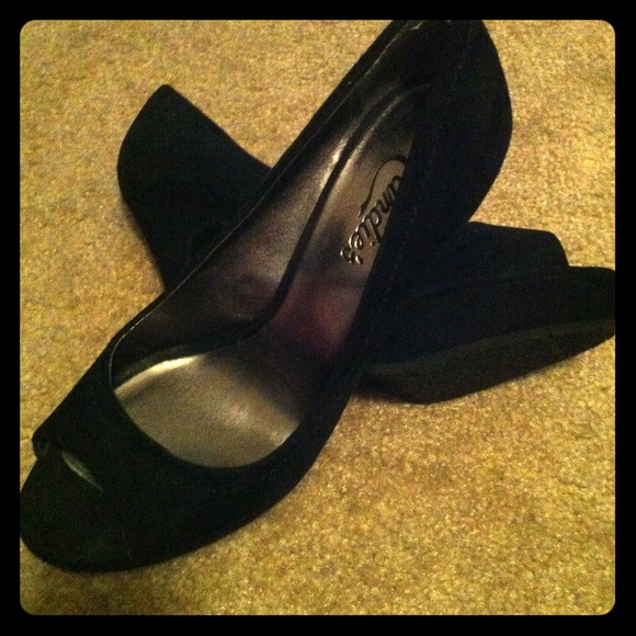 Black suede heels