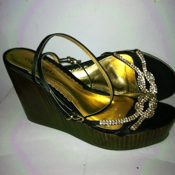 Crystal bedazzled heel! Unique!