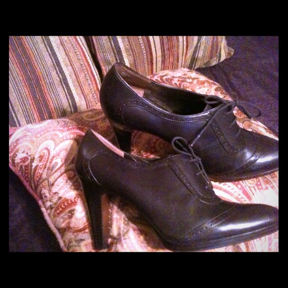 Heeled oxfords LOFT