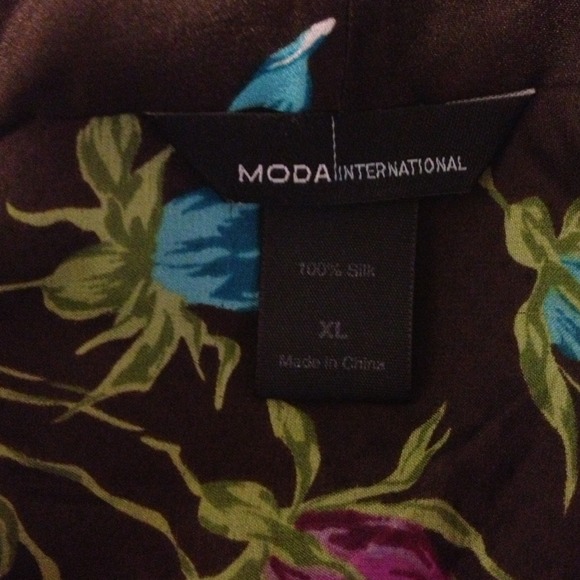 100% silk top, size XL - Picture 2 of 4