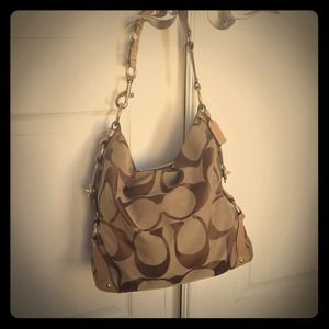 💢💢RESERVED💢💢DO NOT BUY Coach CLASSIC Beige XL