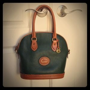 ☔Vintage Dooney & Burke All Weather Leather
