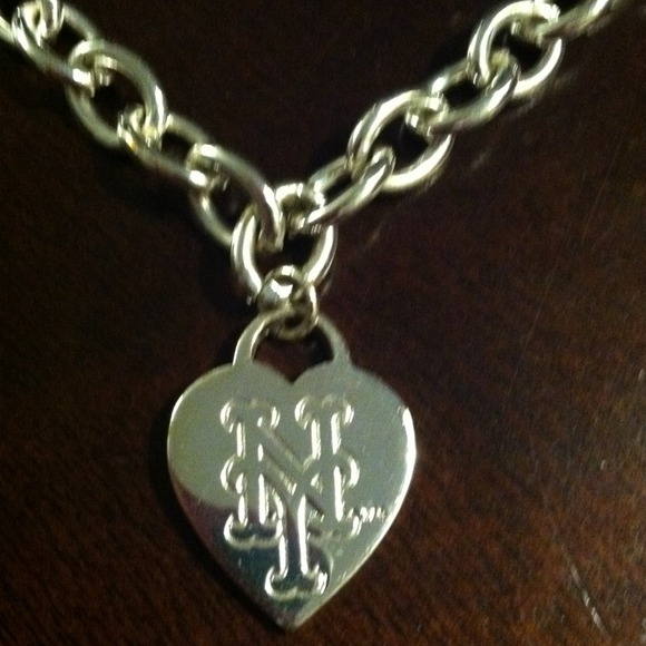Mets necklace
