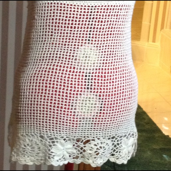 White Crocheted Top - Picture 3 of 3