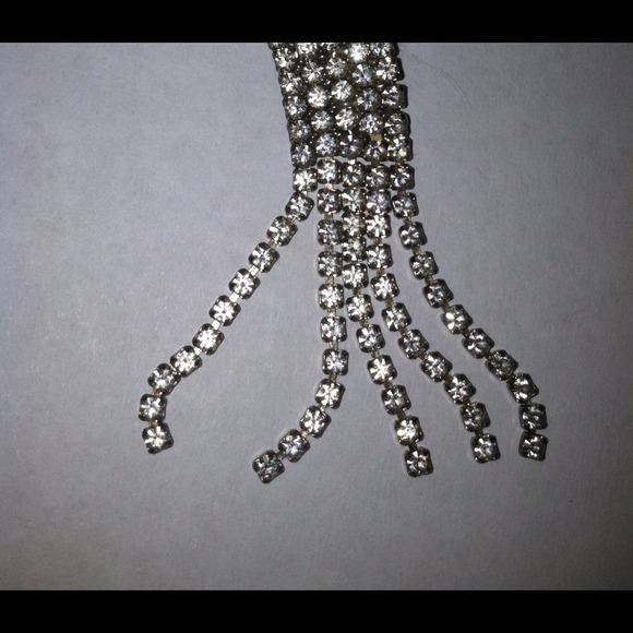 Beautiful Strangers in the Night Brooch - Picture 2 of 2