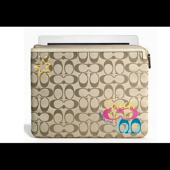 ❌SOLD❌ to @joannejurica New COACH tablet/iPad