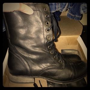 BRAND NEW Steve Madden Troopa black boots size 8.5