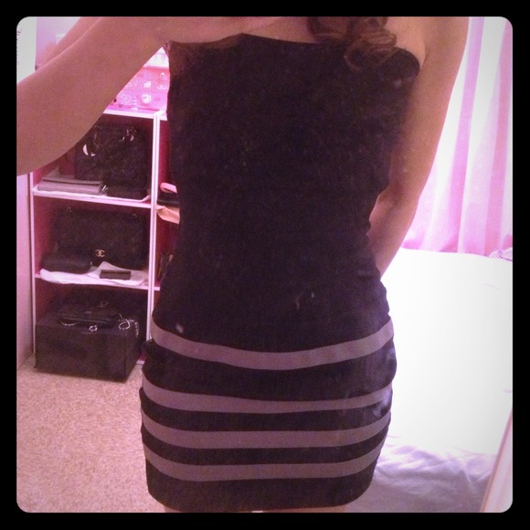Dresses & Skirts - Dress