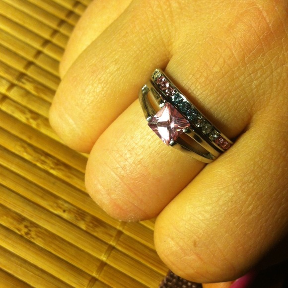 NEW square cut pink cubic zirconia stone ring