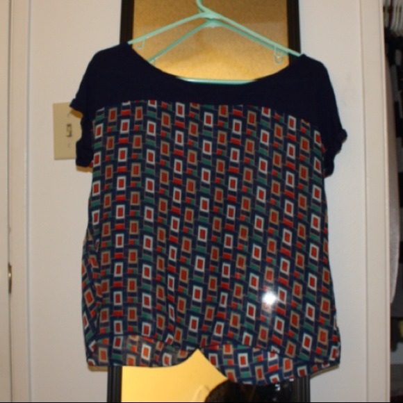 ✋TRADED--Colorful tulip back top