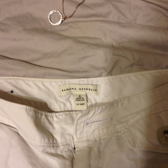 Shorts - Picture 3 of 3