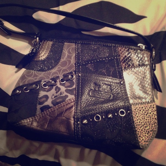 Small coach bag Authentic :)