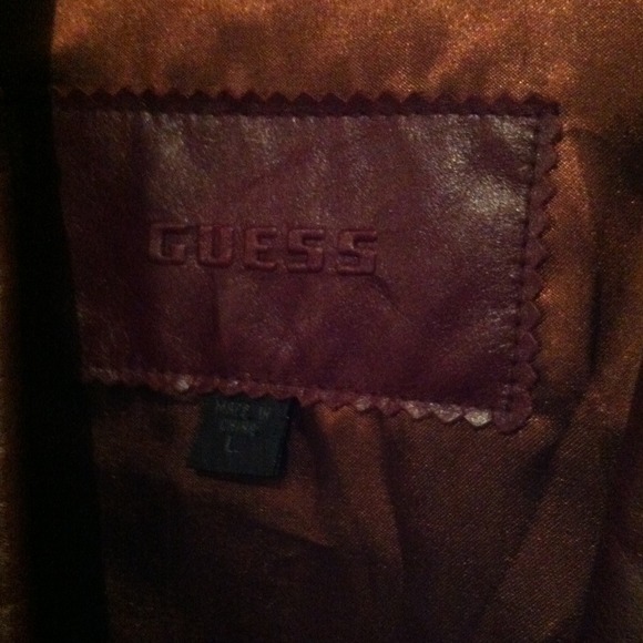 🚫✅SOLD✅🚫Authentic GUESS leather coat - Picture 3 of 3