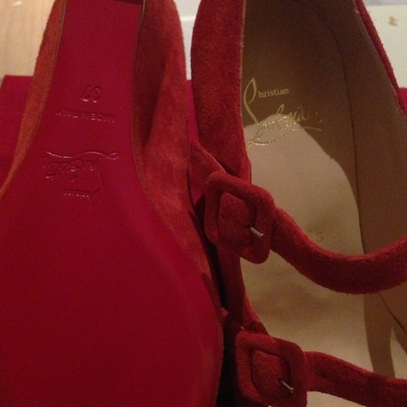 ❌Sold❌Christian Louboutin mandarin red heels - Picture 3 of 3