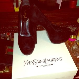 Classic YSL tribtoo 7inch pumps