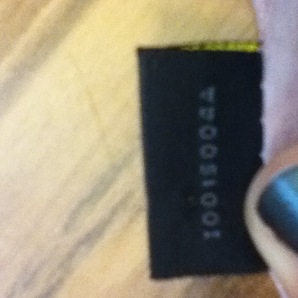 🔴SOLD🔴Authentic FENDI scarf - Picture 3 of 3