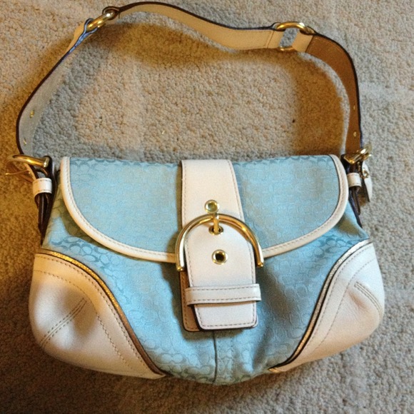 Coach hobo bag 🌺Reduce🌺