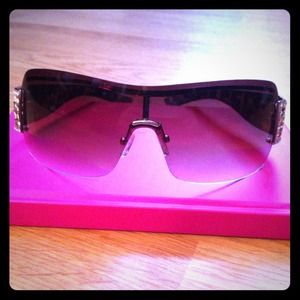 Jessica Simpson bling sunglasses