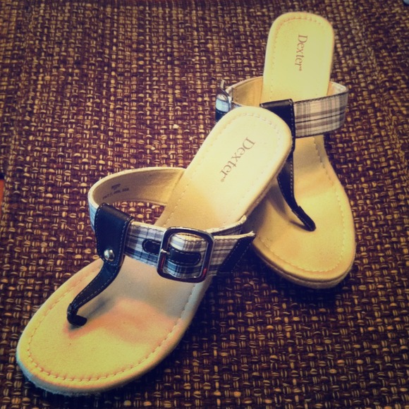 *Sold* Spring/Summer Wedge Sandals Size 8