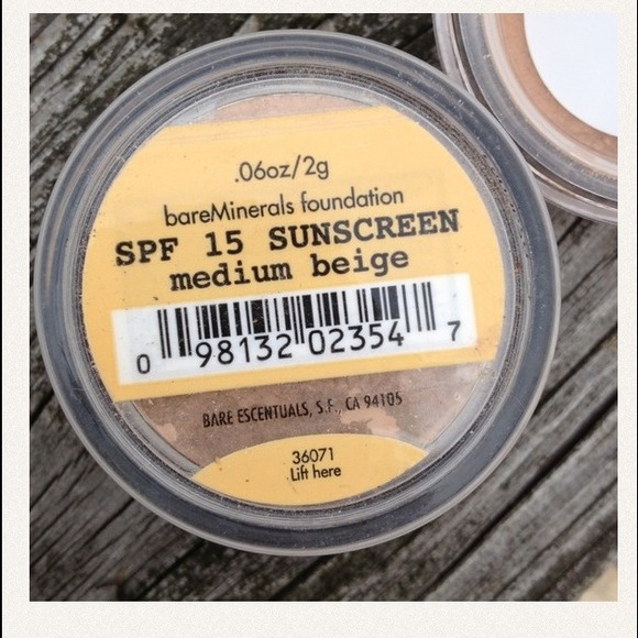 One bare minerals medium beige foundation