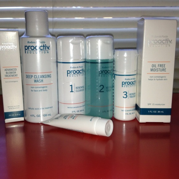 🌈🌈Reserved🌈🌈 4 Proactiv set-new.sealed.unused.