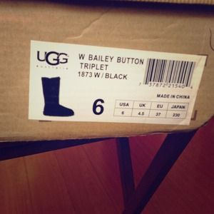 bailey button uggs (read carefully)
