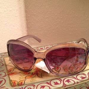 Purple Rose Tinted Sunglasses brand new!