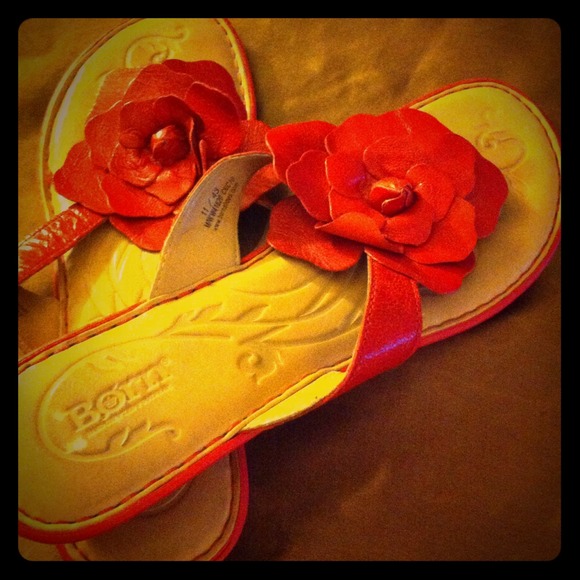 ❌🔴SOLD🔴❌🎀 Flip Flops 🎀 - Picture 1 of 3