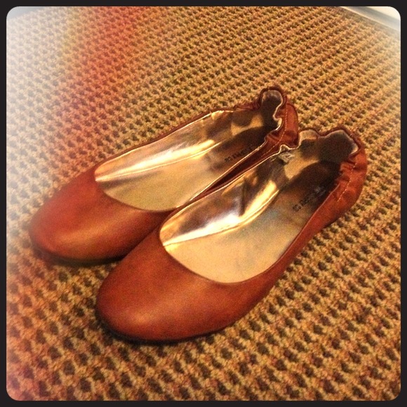 brown Mossimo flats