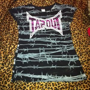 TapOut t-shirt.