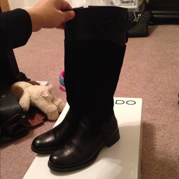 BRAND NEW! Leather and suede boots - Picture 2 of 4