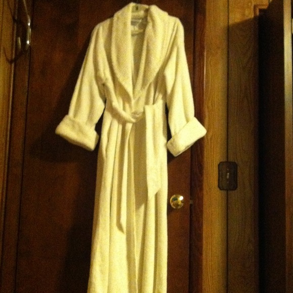 100% cotton robe