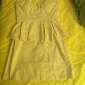 🔴SOLD🔴Strapless floral print dress